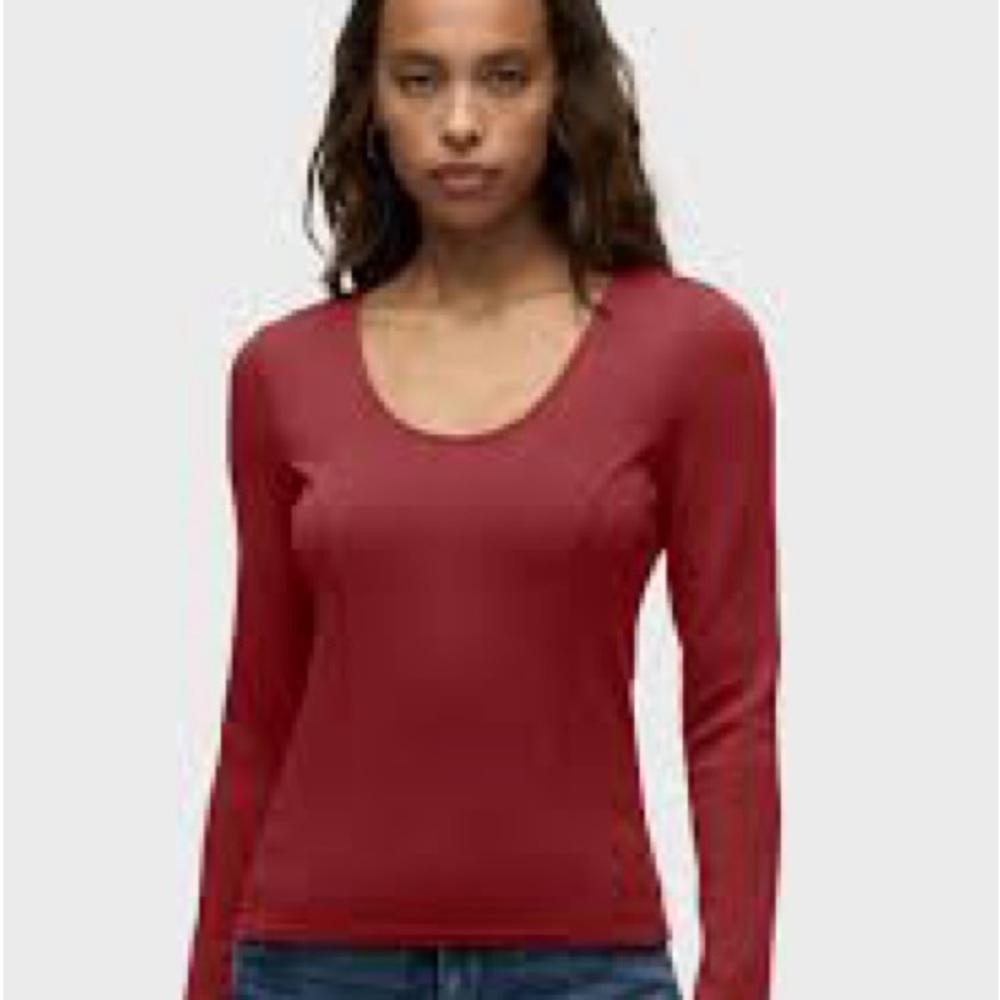 Hudson Red Long Sleeved Scoop Neck Top NWOT
